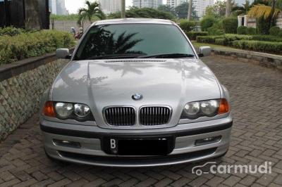 2001 BMW 318i
