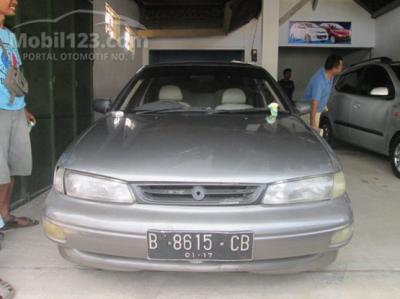 1996 - Timor Timor Sedan