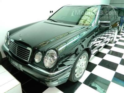 1998 - Mercedes-Benz E Class