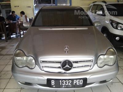 2001 - Mercedes-Benz C180