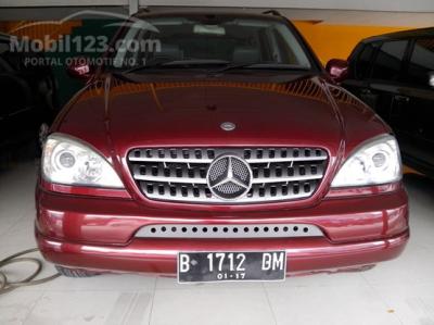 2002 - Mercedes-Benz ML320