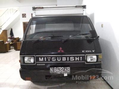2005 - Mitsubishi L300 Box