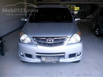 2011 - Toyota Avanza G