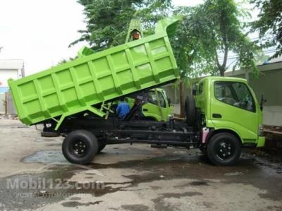 2014 Hino Dutro 4.0 Trucks (6,8 ps) + Dump 9 Kubik