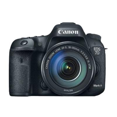 Canon EOS 7D Mark II Kit 18-135mm f/3.5 - 5.6 IS STM Hitam Kamera DSLR