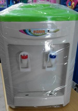 Dispenser air merk Pisces (air normal & air panas)