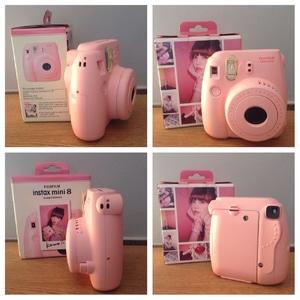 Fujifilm Instax Polaroid Camera Mini 8 (Pink)
