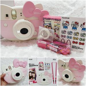 Fujifilm Mini Instax 80s Hello Kitty