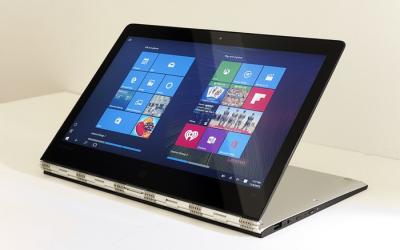 Lenovo IdeaPad Yoga 900 80MK006XID Silver Notebook [13.3"/i7 Skylake/256GB SSD/Win 10 High] + Case
