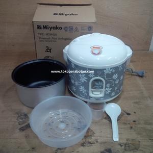 Magic com / Rice cooker miyako MCM-528