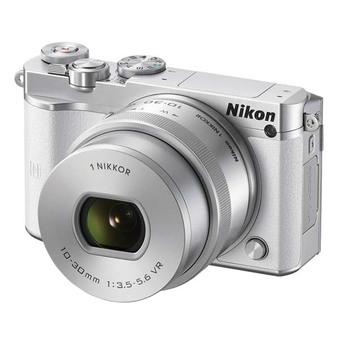 Nikon 1 J5 DSLR Camera 20.8MP with 10-30mm  