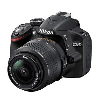 Nikon D3200 Kit AF-S 18-55mm F3.5-5.6 VR + 16GB + Tas - Hitam  