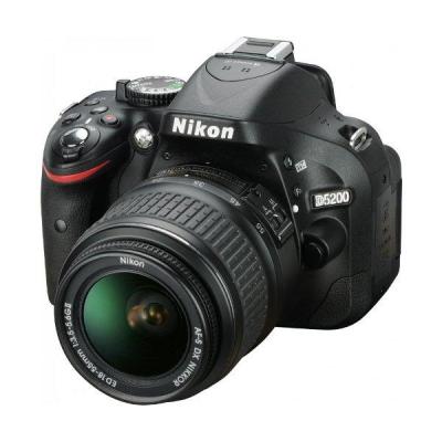 Nikon D5200 18-55mm Kit Non VR - Hitam