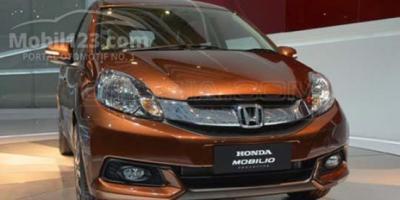 Promo DP dan angs ringan Honda Mobilio 2015