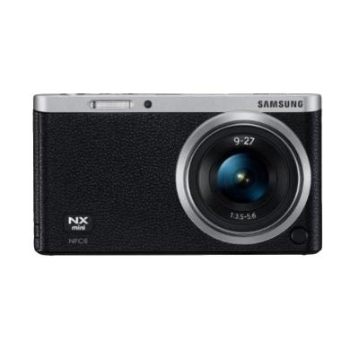 Samsung NXF1 Mini Kamera Mirrorless + 9-27mm Hitam Zoom Lens
