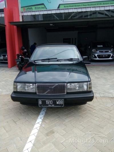 [Terjual] 1994 Volvo 960 2.3 Sedan Hijau tua
