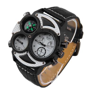 Oulm 3594 Luxury Big Dial 3 Time Zone Quartz Sport Leather Band Wrist Watch - White