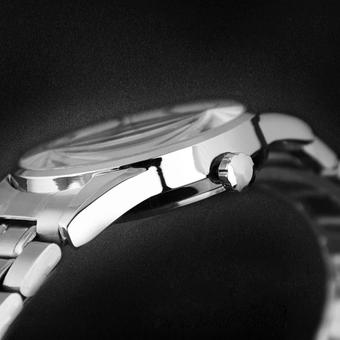 Yika Men's Stainless Band Analog Wrist Watch (Silver) (Intl)  