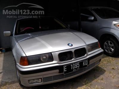 1994 - BMW 320i E36 2.0