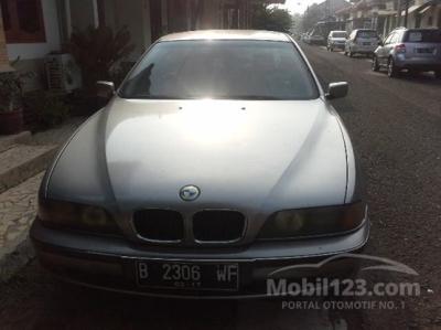 1997 BMW 528i 2.8 E39 2.8 L6 Sedan