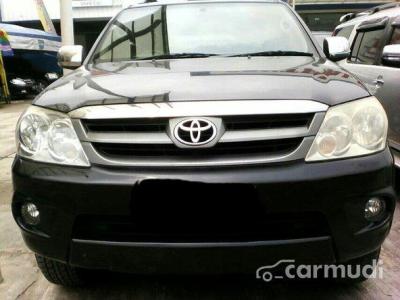 2007 Toyota Fortuner jeep
