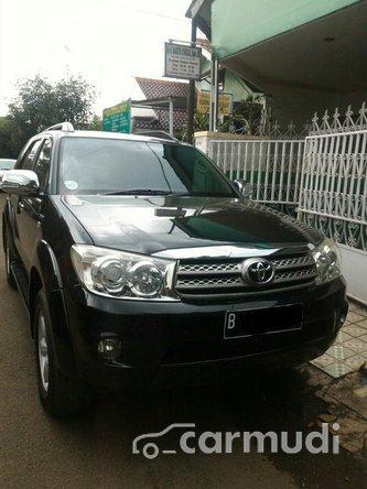 2010 Toyota Fortuner g at