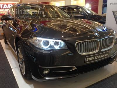 BMW 520i Luxury NIK 2015