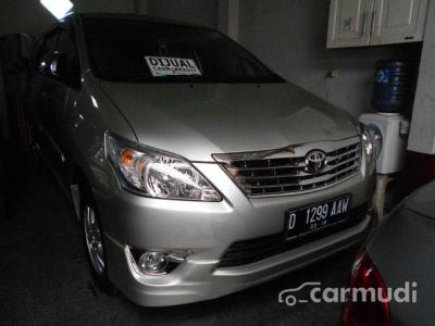 Toyota Kijang Innova 2.0 2013