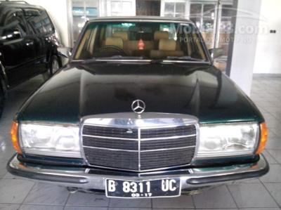 1986 - Mercedes-Benz 280E Sedan