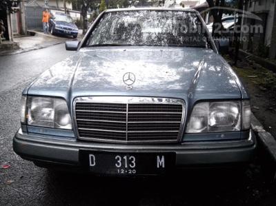 1986 - Mercedes-Benz 300E W124 L6 3.0