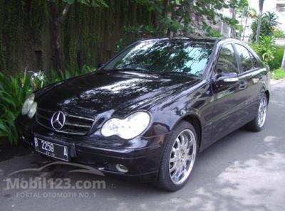 2003 Mercedes-Benz C200 2.0 W203 2.0 Sedan Stnk Panjang Kondisi Mulus Terawat An Pribadi