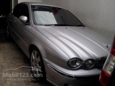 2004 - Jaguar X Type Sedan