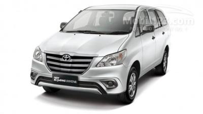 2015 - Toyota Kijang Innova J