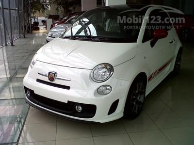 ABARTH 500 WHITE LIMITED EDITION