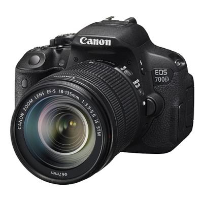 Canon EOS 700D kit18-135mm IS STM Lens