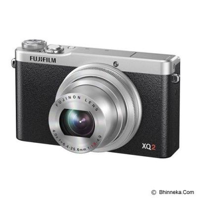 FUJIFILM Digital Camera XQ2 - Silver