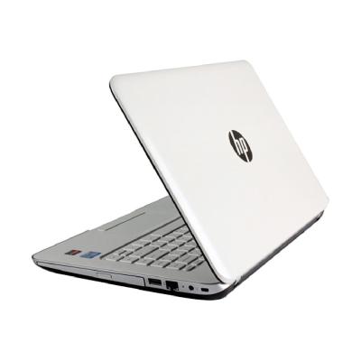 HP Pavillion 14-ac005TX White Laptop [i3-4005U/2GB/500GB/Radeon R5 2GB/14 Inch/DOS]