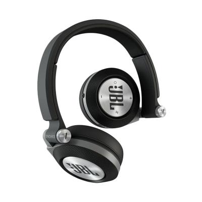 JBL E40 Hitam Bluetooth Headphone