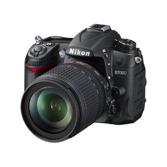 Nikon D7000 Kit (18-105VR)  