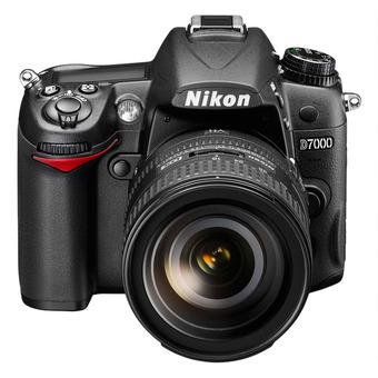 Nikon D7000 with 16-85mm Black  