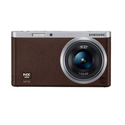 Samsung NXF1 Mini Mirrorless Camera 20.5MP + Zoom Lens 9-27mm - Cokelat