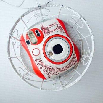 Camera Instax 25s Fujifilm London in Red