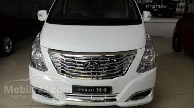 Hyundai H-1 2.5 Royal Diesel .PILOT SEAT . MPV MEWAH HARGA TERJANGKAU