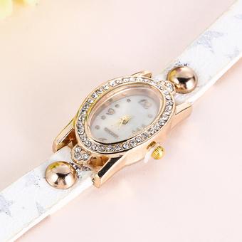 New Leather Star Bracelet Wristwatch Women Chain Hot Wirst Watch White (Intl)  